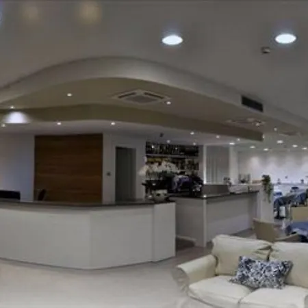 Отель Tullio Граведона