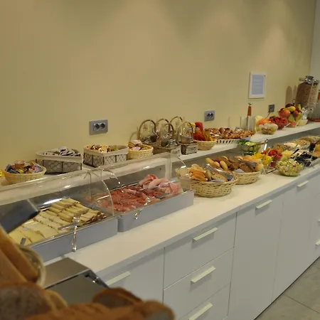 Отель Tullio 3*