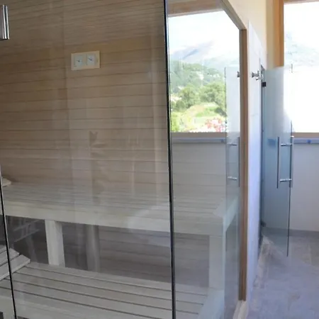 Tullio Отель Граведона