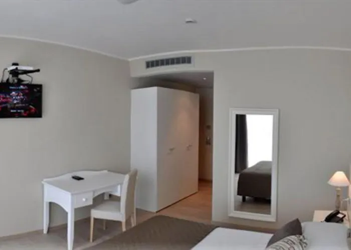 Tullio 3* Граведона