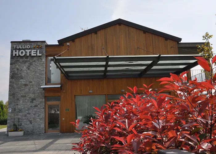 Tullio Отель Граведона